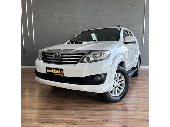 TOYOTA HILUX SW4 3.0 SRV 4X4 16V TURBO INTERCOOLER DIESEL 4P AUTOMÁTICO TOYOTA HILUX SW4 3.0 SRV 4X4 16V TURBO INTERCOOLER DIESEL 4P AUTOMÁTICO